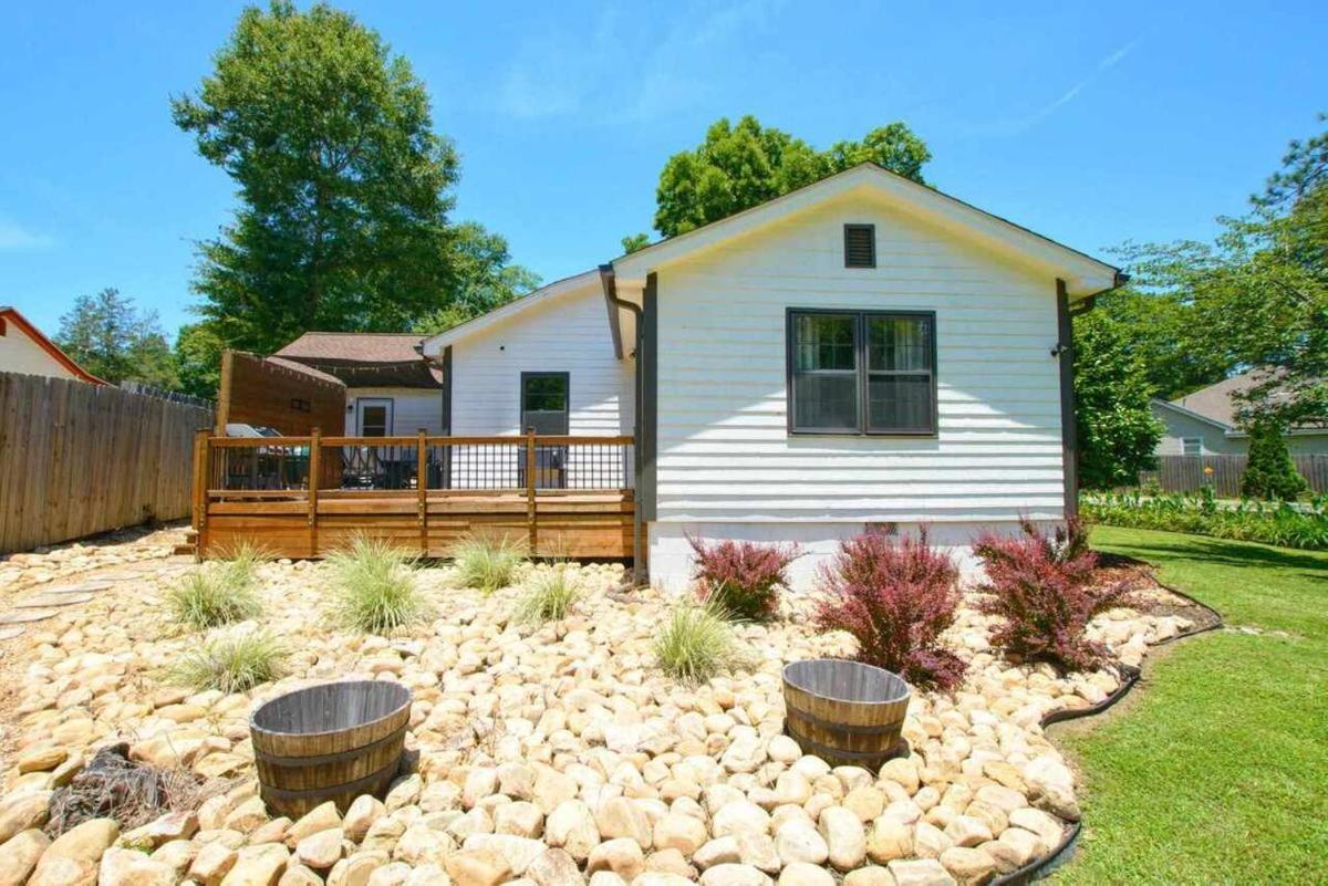 Holiday home Cozy Family-friendly W/ Fenced-in Backyard Marietta