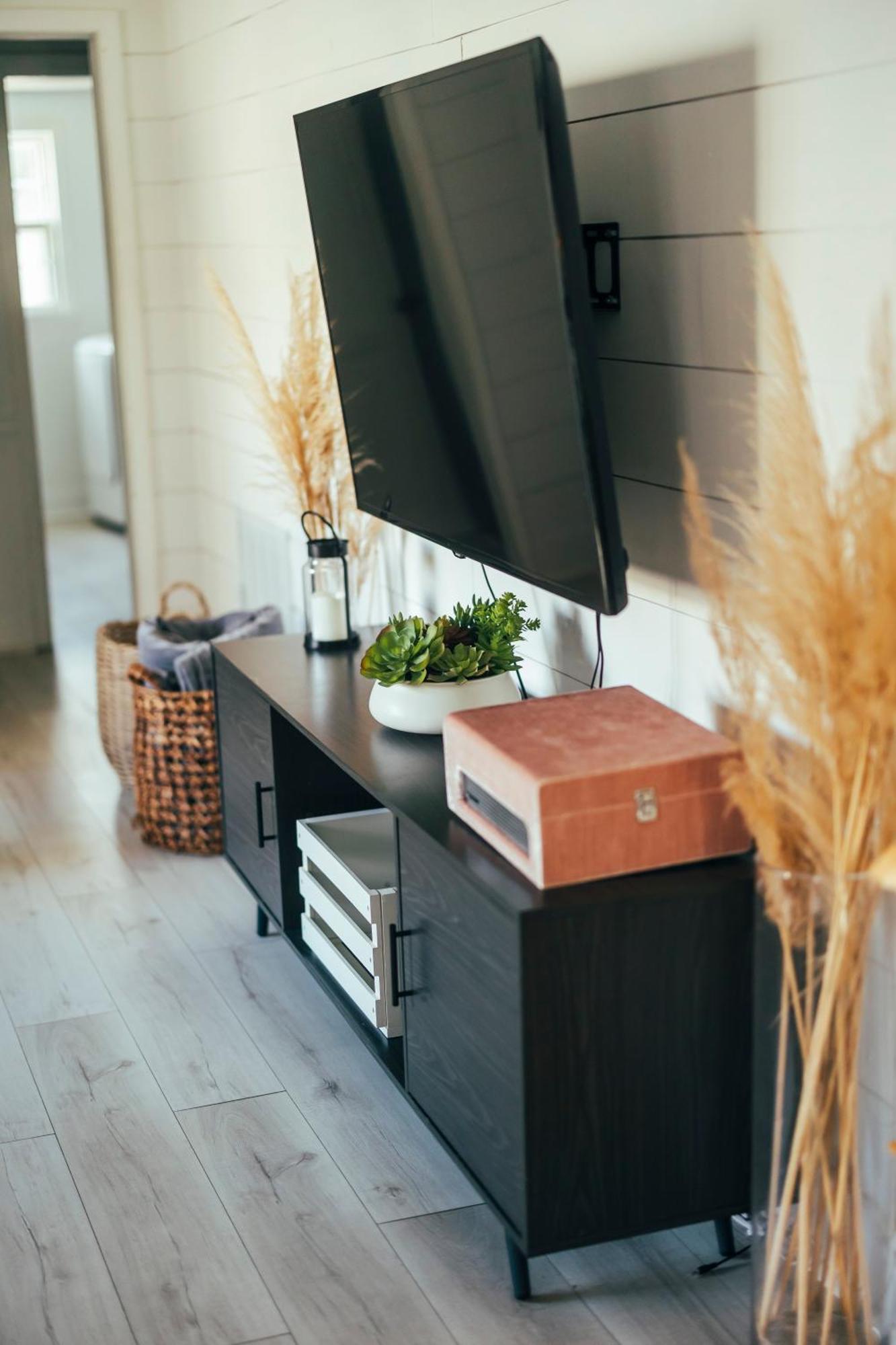 Cozy Family-friendly W/ Fenced-in Backyard Holiday home *